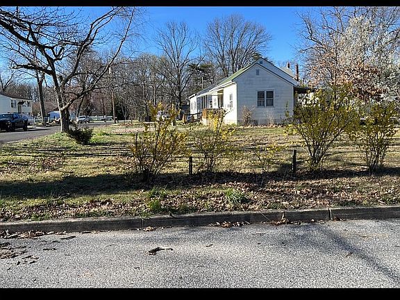 5th image of 1561 Lafayette St