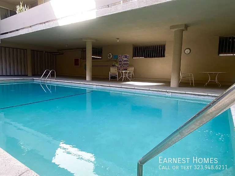 525 N Sycamore Ave #321 — Photo 15