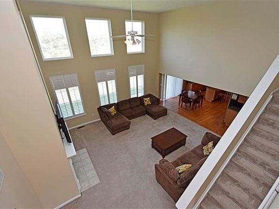 2nd image of 4869 Shagbark Ct
