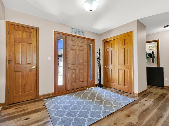 4th image of N73W23314 Fontaine Cir