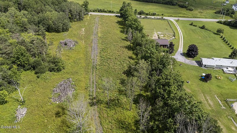 3rd image of 181 Gray Road