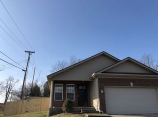 2700 Red Clover Ln, Lexington, KY 40511