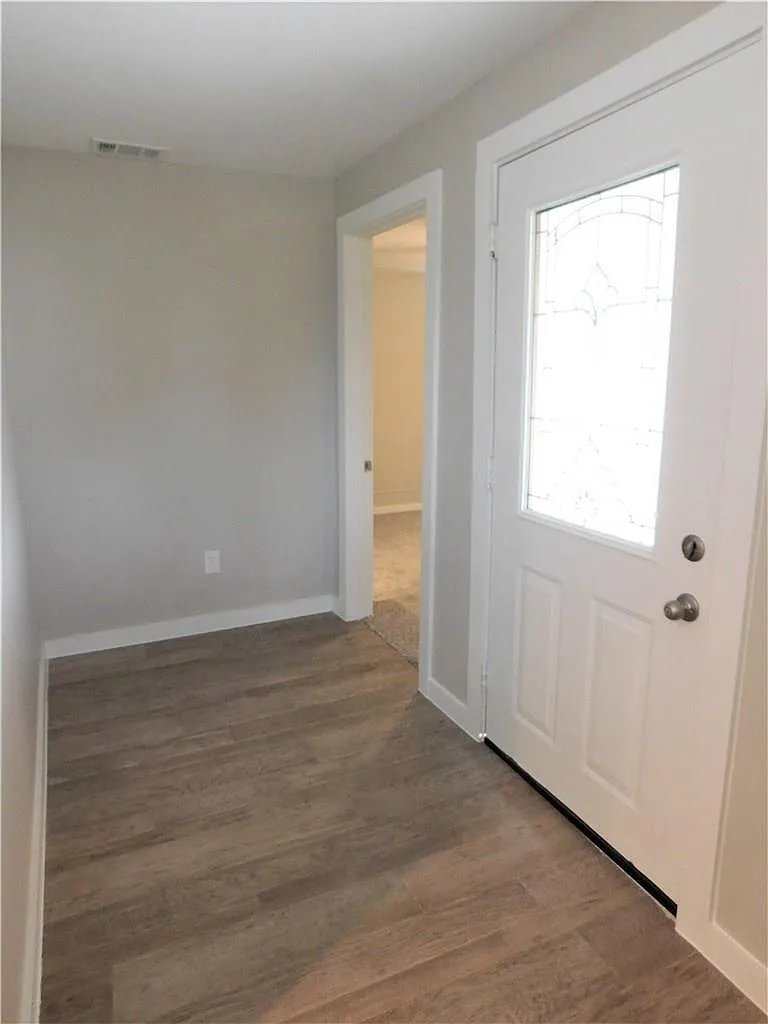 3 bed, 1384 sqft, $2,250 — Photo 3