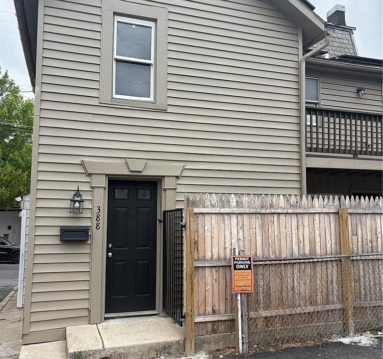 1st image of 388 Pratt St
