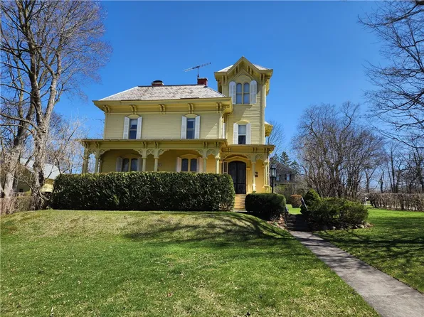 75 2nd St, Geneseo, NY 14454