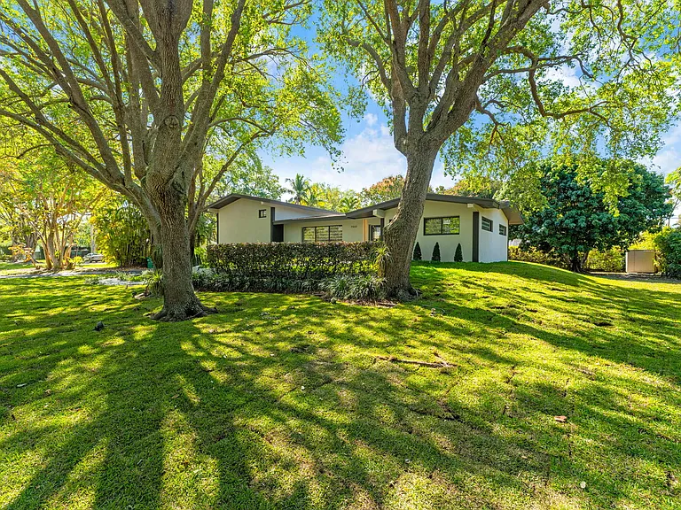 7920 SW 132nd St — Photo 1