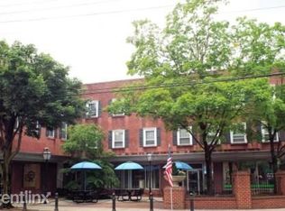 2 S Market St APT 202, Elizabethtown, PA 17022