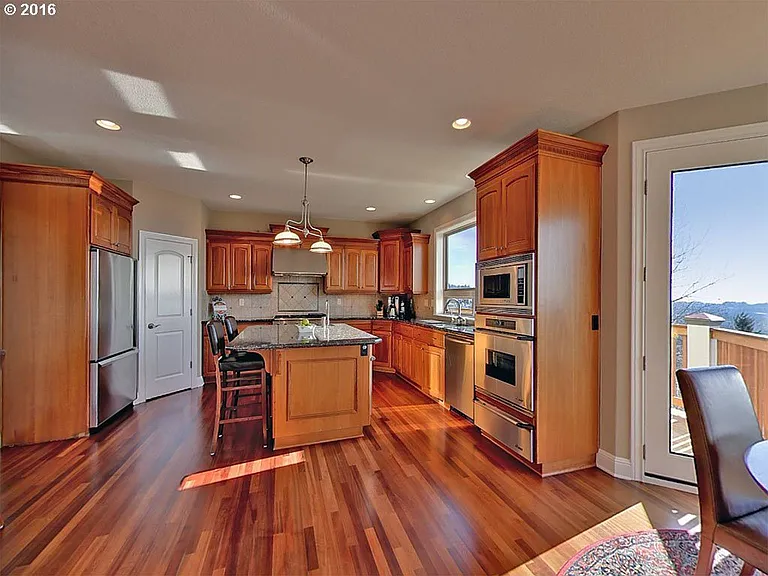 9948 NW Skyline Heights Dr — Photo 8