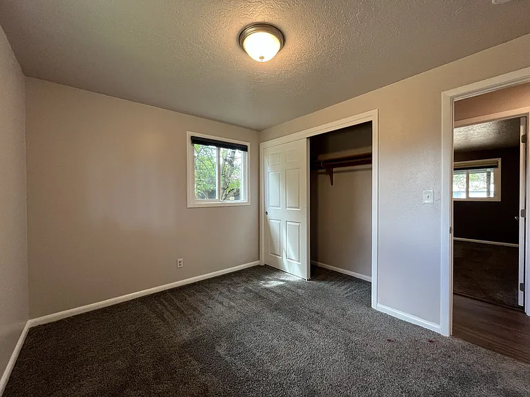 730 SE 143rd Ave — Photo 27