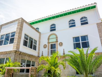 225 27th St, Miami beach, FL, 33140