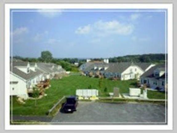 4th image of 1 Buttercup Ln