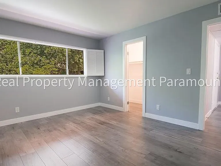 2700 Cahuenga Blvd E #1306 — Photo 11
