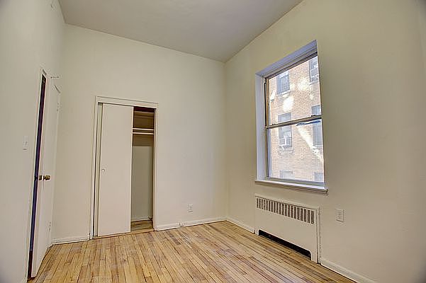 2nd image of 44 W 72nd St #2F