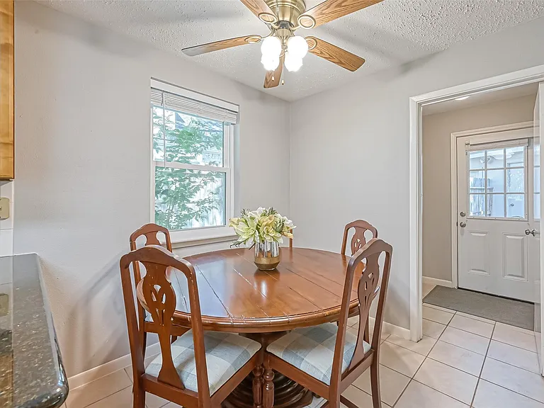 13914 Saint Marys Ln — Photo 18