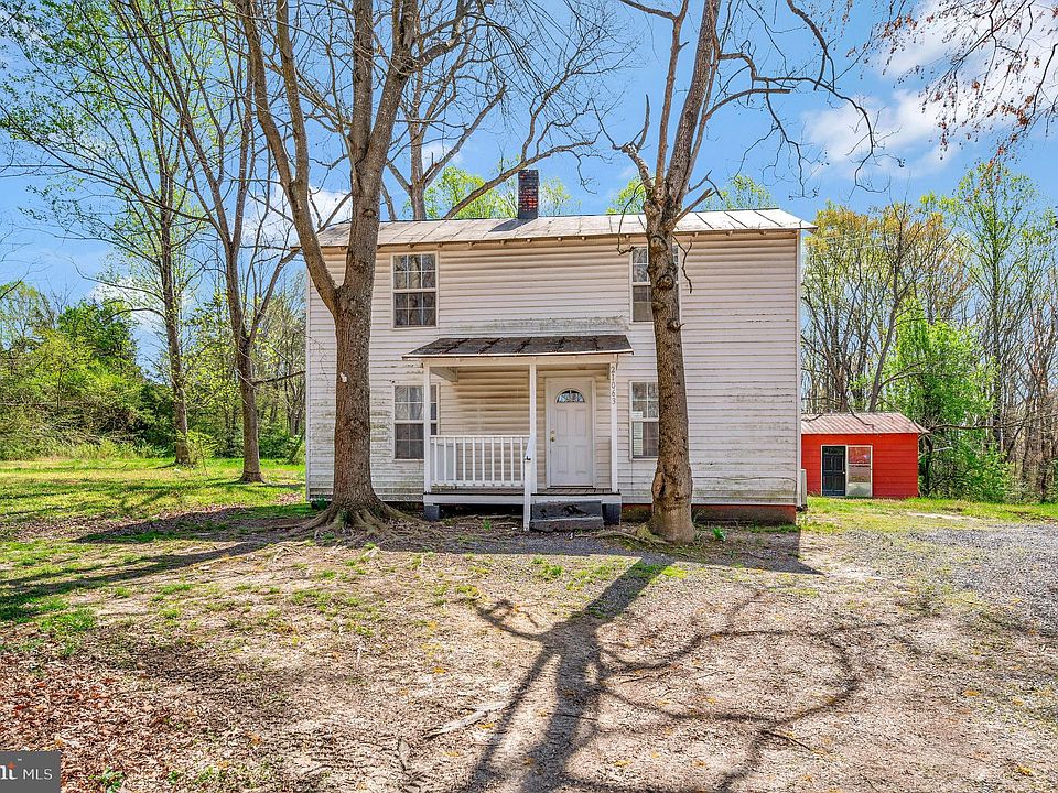 1st image of 21063 Gibsons Ln