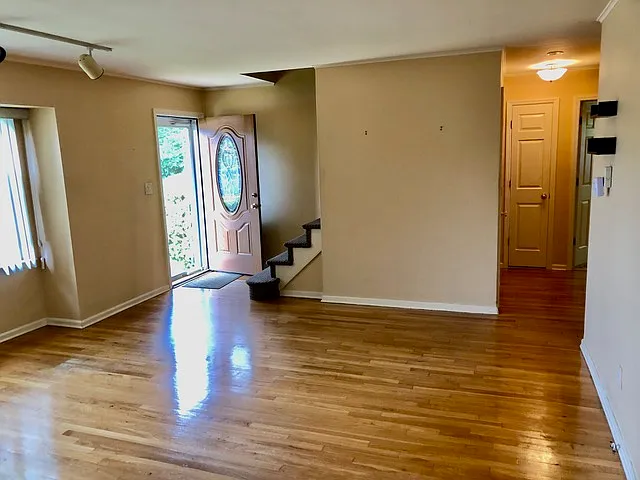 267 Haypath Rd — Photo 11