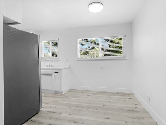 3rd image of 5478 Carlson Dr APT 4