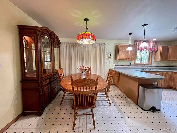 5th image of 8805 Big Bear Dr