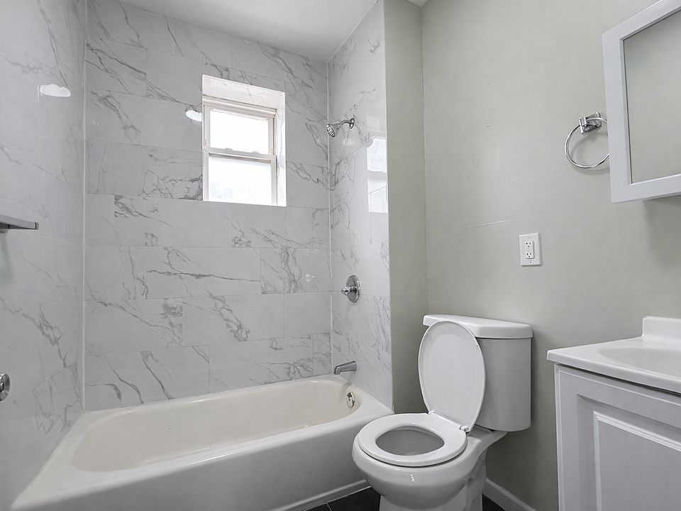 1st image of 643 Central Ave APT 1R