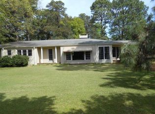 222 Devane St, Fayetteville, NC 28305