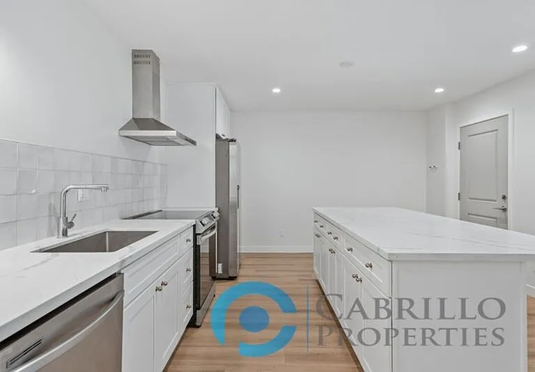3645 Logan Ave — Photo 14