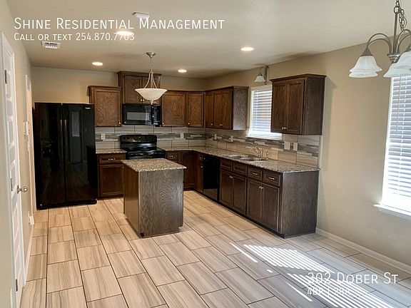 5th image of 302 Dober St