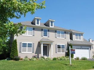 802 Baden Ave, Oswego, IL 60543