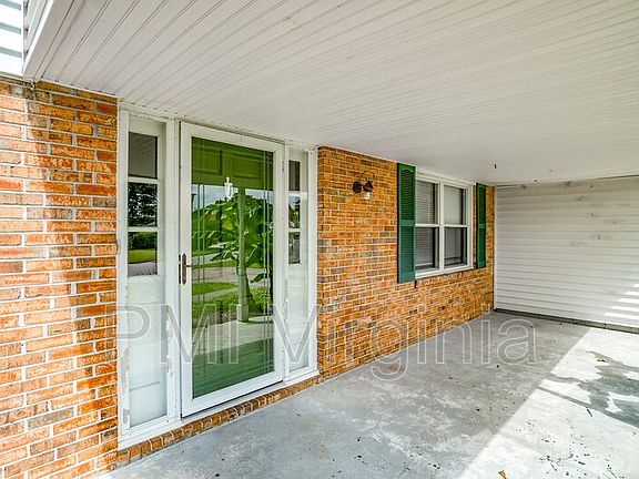 3rd image of 3712 N Donnawood Ct