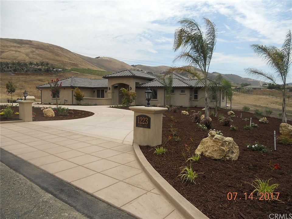 1st image of 1223 Ramal Ln