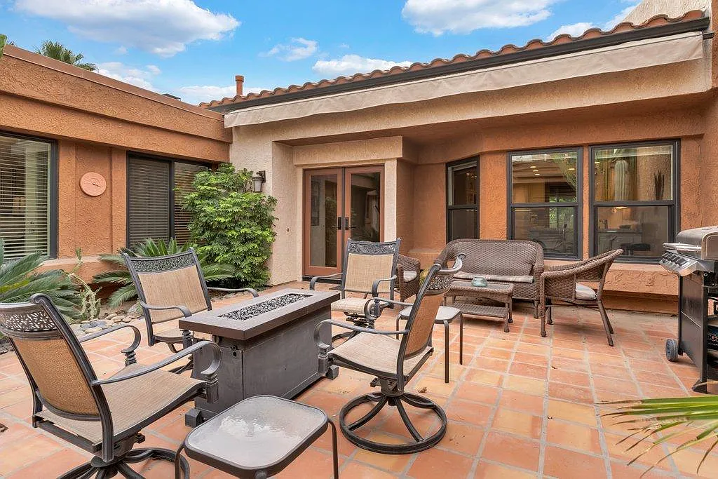 3 bed, 3.5 bath, 1922 sqft, $6,000 — Photo 3