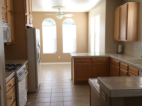 4th image of 1459 Arona Dr