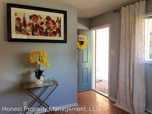 3rd image of 1837 Prospect St APT 02