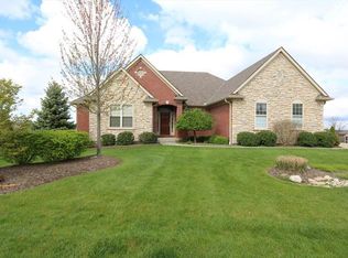 1272 Catalpa Ridge Dr, Lebanon, OH 45036