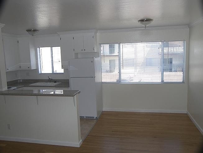 1st image of 434 E 17th St APT 204