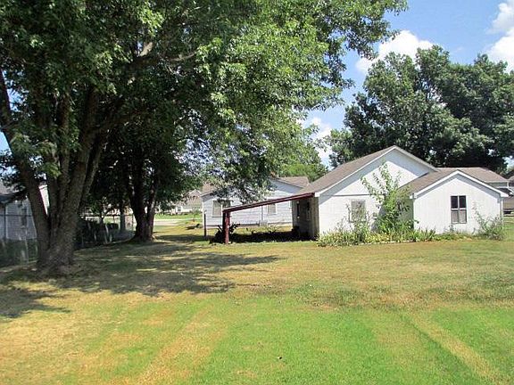 4th image of 1517 Parker Ave