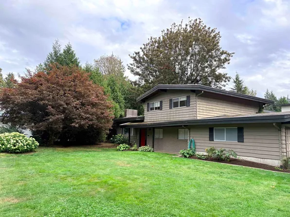 4064 198th St, Langley, BC V3A 1E2