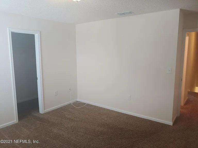 340 Servia Dr — Photo 14