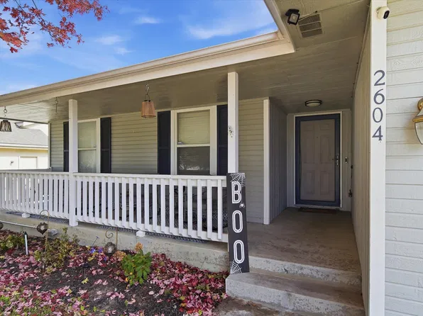 2604 SW Ancaster Rd, Topeka, KS 66614