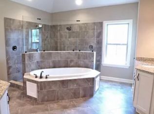 13185 Cades Ln, Olive Branch, MS 38654