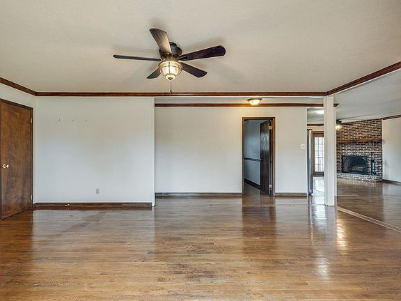 5th image of 612 Greenfield Pl