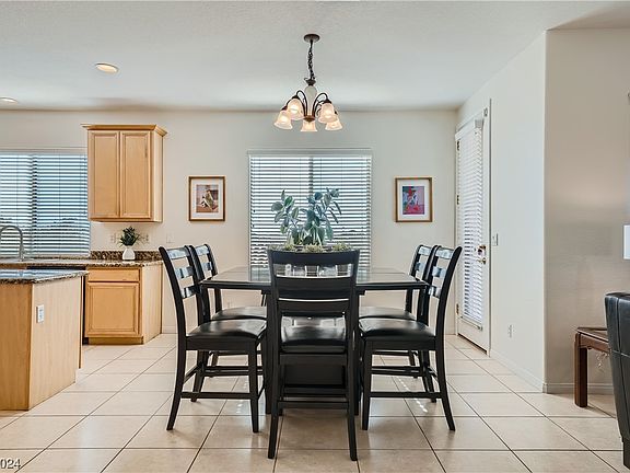5th image of 11905 Amistoso Ln