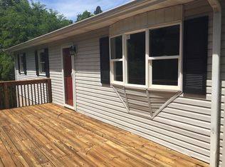 1911 Aston Ridge Rd, Moundsville, WV 26041