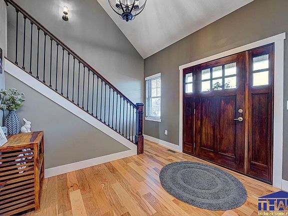 3rd image of 4773 Lucy Ln