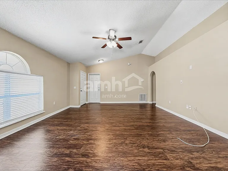 30208 Birdhouse Dr — Photo 5
