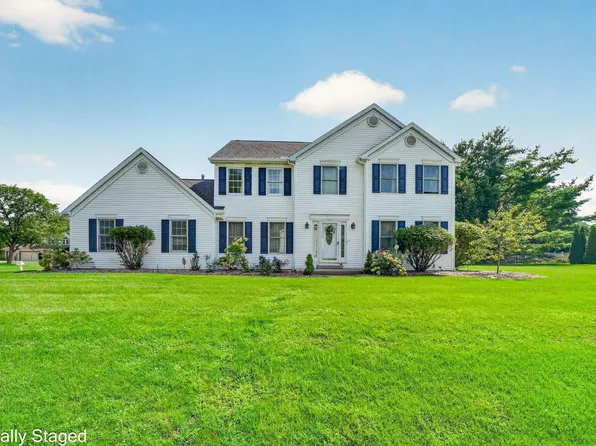 52103 Brendon Hills Dr, Granger, IN 46530