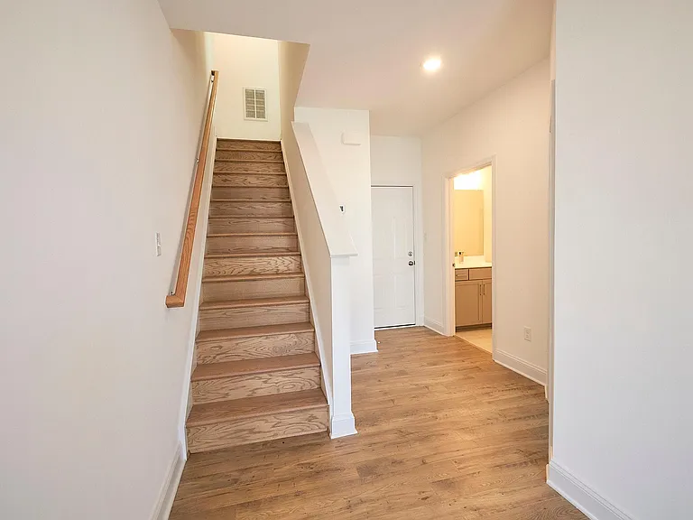 13868 Randolph Pond Ln — Photo 16