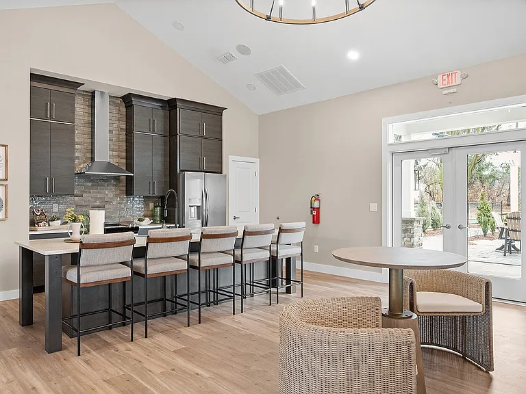 Riverwood Apartments — Photo 52