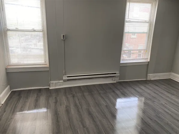 1734 Master St #2F, Philadelphia, PA 19121