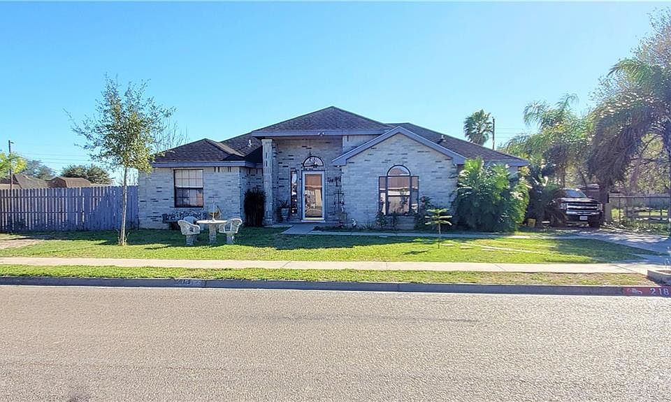 1st image of 218 E Gomez Dr