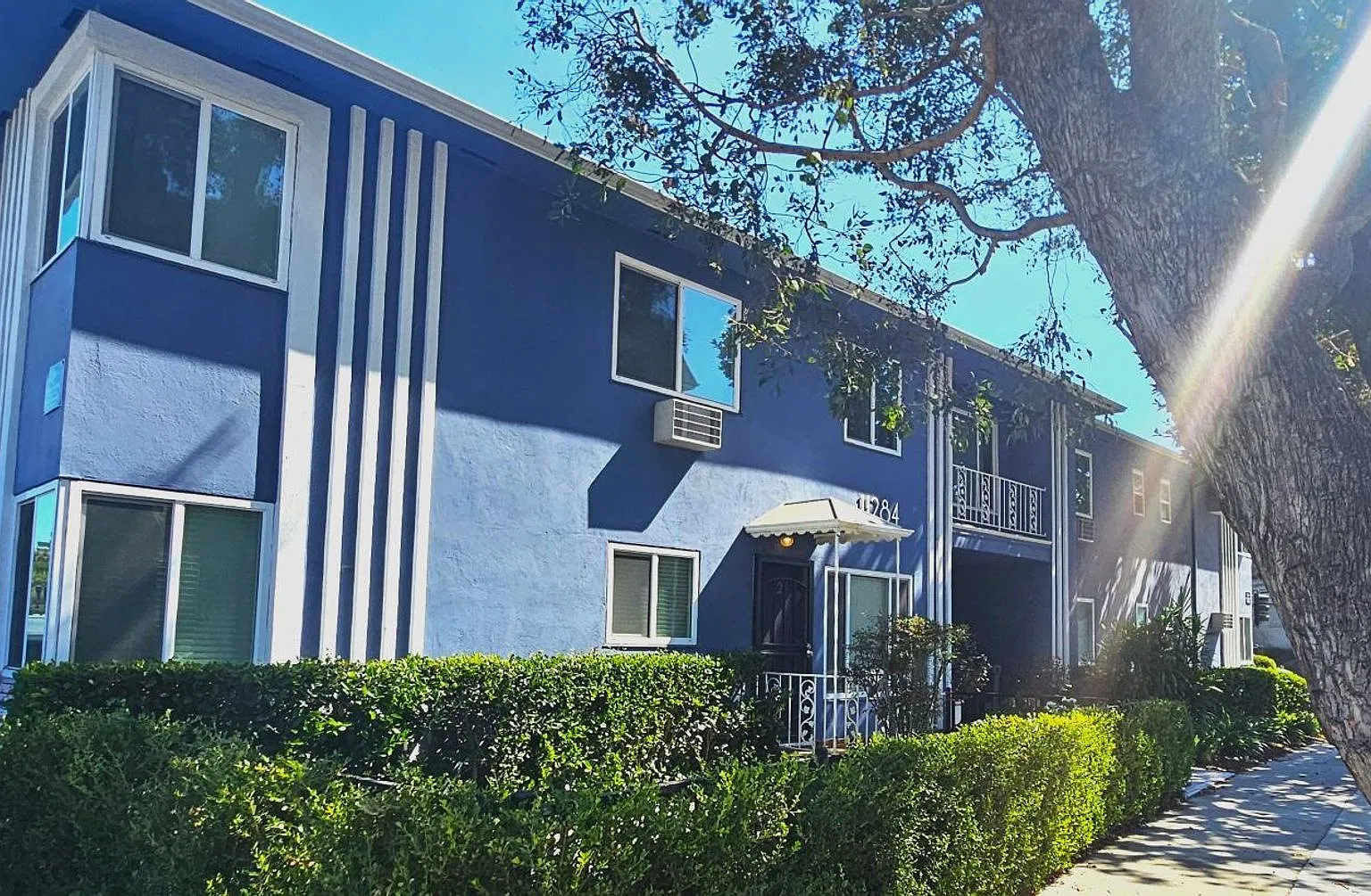 Westwood Hills Apartment — Photo 3